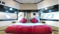 Motor Yacht Stinray M -  Double Cabin